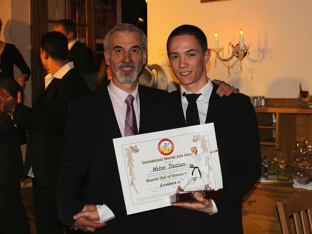 Bastian Weber geehrt als "Excellence in Teaching (3rd Dan up)"