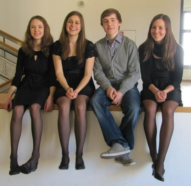 Erfolgreiche Wertinger Musiker: v.l.n.r. Magdalena Ferstl, Anna-Lena Neukirchner, Matthias Reitenauer und Stefanie Burkart.