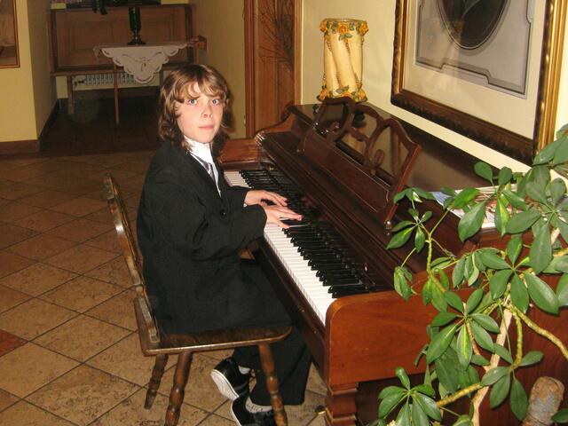 Unser kleiner Mozart, Genrich Krets