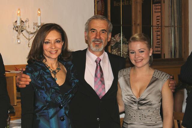 Karen Sheperd links, Emma Elmes rechts