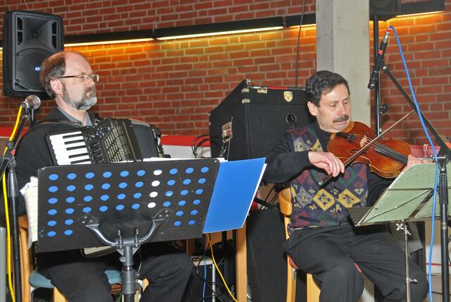 Kletzmer-Musik von der Gruppe Almanach.