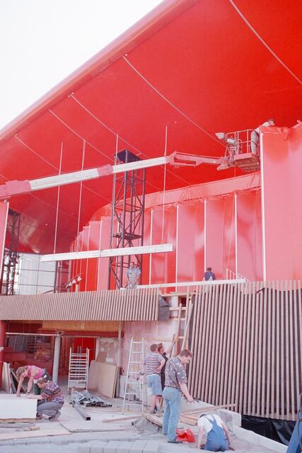 (© Susanne Schumacher für OKOK TELEVISION)