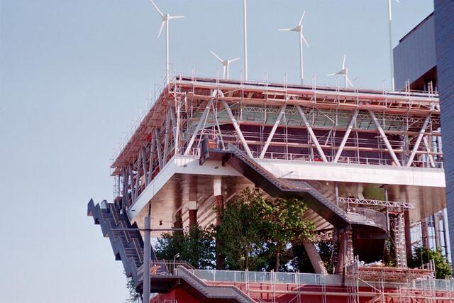 (© Susanne Schumacher für OKOK TELEVISION)