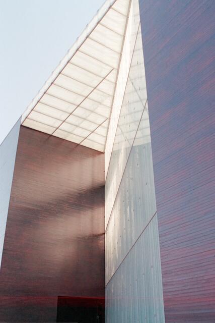 (© Susanne Schumacher für OKOK TELEVISION)