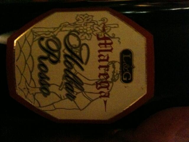 Eines der vielen absoluten Highlights aus dem Weinkeller: Holbar Rosso von Marega