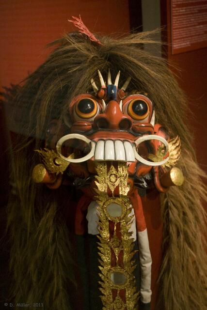 Rangda-(Hexen-)Maske von der Insel Bali.