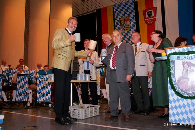 14. Kissinger Starkbierfest 2011 - selbst der größte Hammer taugt nix, wenn der Zapfhahn nich passt ..