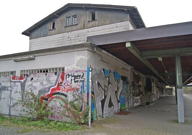 Keine Wand mehr ist noch unversehrt