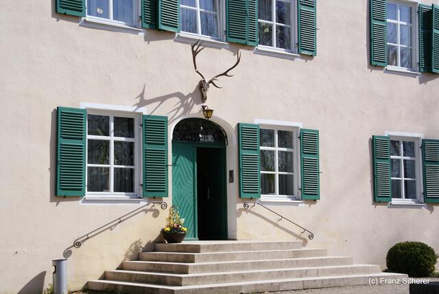Die Welt des Schmucks im Aichacher Sisi-Schloss - Hereinspaziert