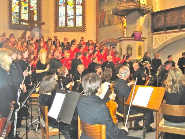 Chor und Orchester