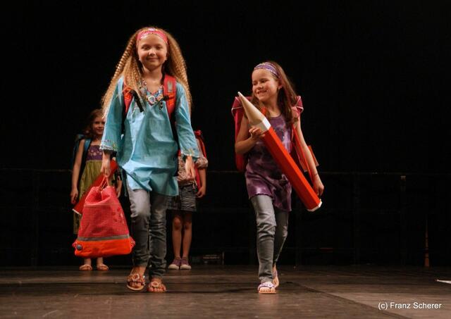 Friedberg (Bayern) - Hair & Fashion 2011 - Colors