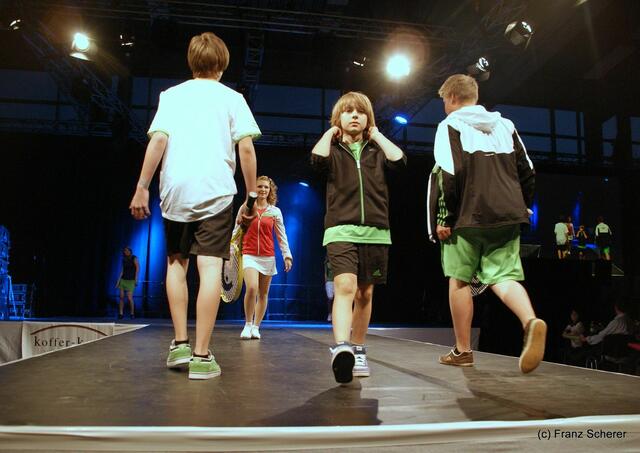 Friedberg (Bayern) - Hair & Fashion 2011 - Colors