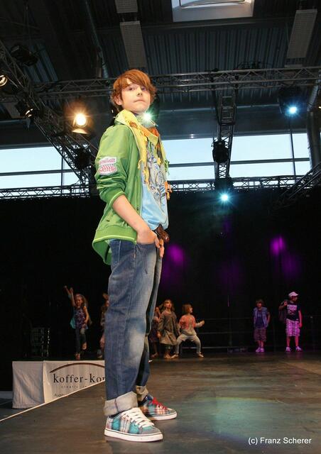 Friedberg (Bayern) - Hair & Fashion 2011 - Colors