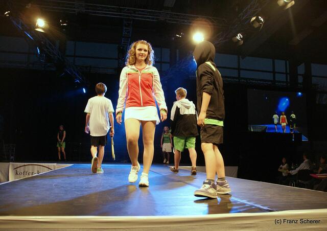 Friedberg (Bayern) - Hair & Fashion 2011 - Colors