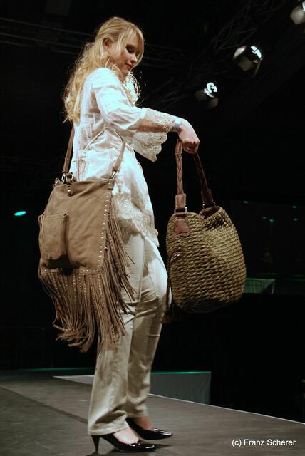 Friedberg (Bayern) - Hair & Fashion 2011 - Colors