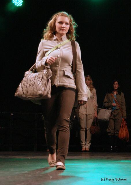 Friedberg (Bayern) - Hair & Fashion 2011 - Colors