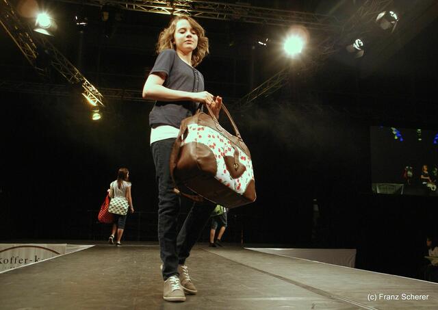 Friedberg (Bayern) - Hair & Fashion 2011 - Colors