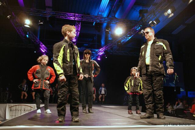 Friedberg (Bayern) - Hair & Fashion 2011 - Colors