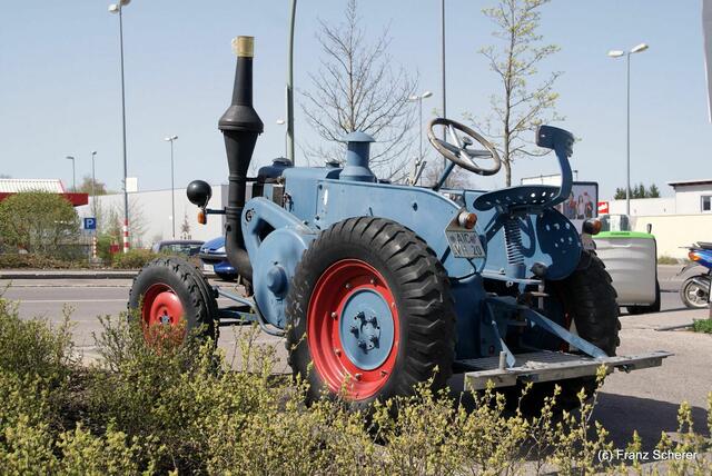 25 Jahre Gewerbegebiet Münchner Straße - Schmucke Hingucker bei Landtechnik Pfundmeir