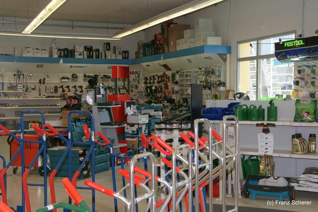 25 Jahre Gewerbegebiet Münchner Straße -  Für die Friedberger ein Begriff: Wenn Du was brauchst, das gibt's beim Kniess!