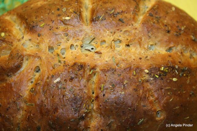 Brot mit italienischen Kräutern