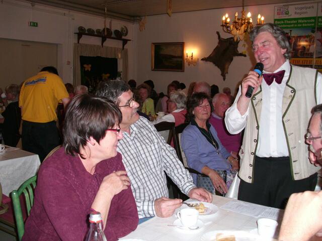 Bäckermeister Berni ist am singen
