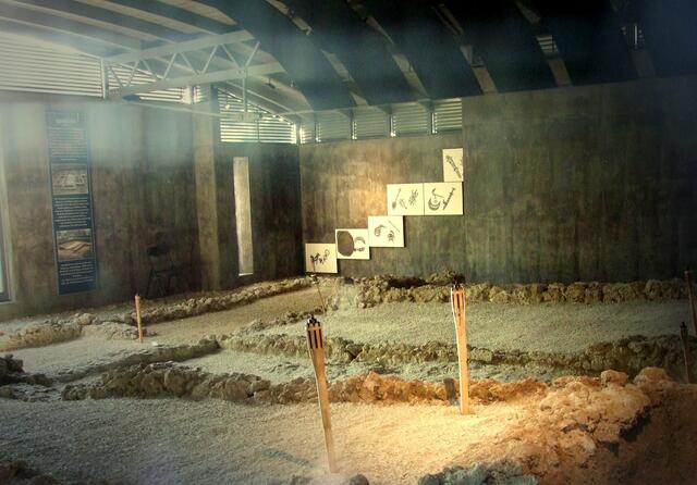 Geheimnisvolle Vergangenheit: Das MITHRAEUM in Königsbrunn. siehe auch:( http://www.myheimat.de/koenigsbrunn/kultur/geheimnisvolle-vergangenheit-das-mithraeum-in-koenigsbrunn-d1727913.html/action/lesen/1/recommend/1) | Foto: Wilfried Bauer
