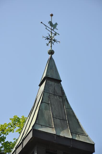 Die Spitze der Kapelle in Oelerse im Burgdorfer Land - Die Kapelle in Oelerse wurde im 18. Jahrhundert errichtet.