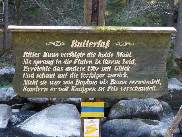 Eine der "Steps" an der Waldnaab - umrahmt von fantastischen Geschichten