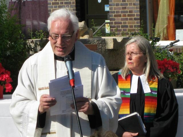 Pfarrer Roman Blasikiewicz und Pastorin Ursula Koopmann
