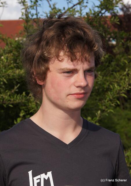 Lem Motlow - Konzert am 29.04.2011 in der Kantine Augsburg - Julius Betke - Bass