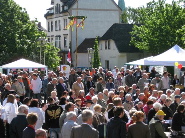 Auch die Andacht vor dem DGB Maifest wird gut angenommen