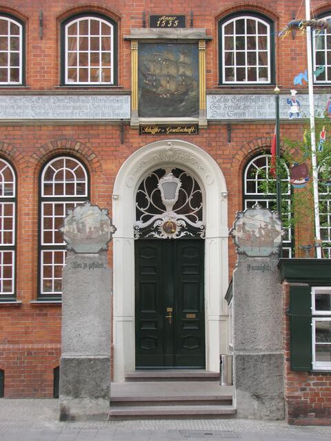Eingang Schiffergesellschaft Lübeck  (©Katja Woidtke)