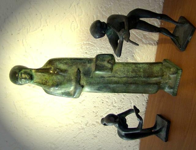 In Privatbesitz: Lesendes Mädchen; Französische Königin aus Kiew;