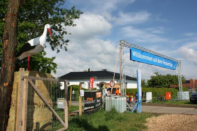 01.06.2010: Gelände und Beginn der Hessentagsstraße