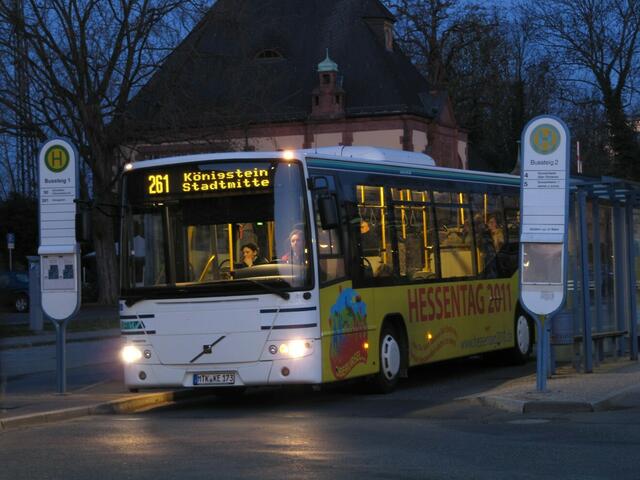 Am 29.3.2011 beim Bahnhof Bad Homburg