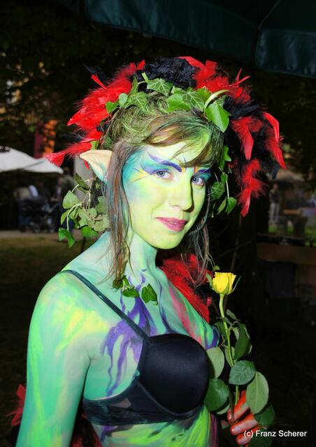 4. Elfenfestival Blumenthal - Vom Mensch zur Elfe verwandelt von Bodypainterin Claudia-Maria