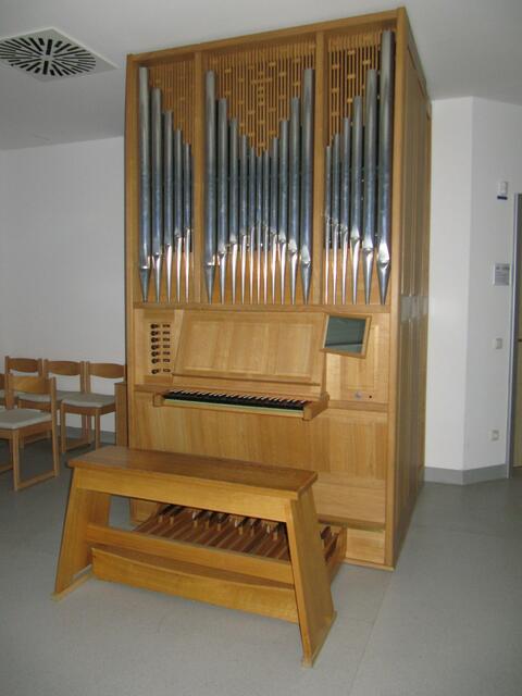 ... ist sogar mit einer Orgel ausgestattet!