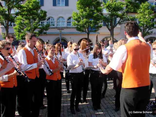 Meringer Volksfest 2011 - Impressionen vom Standkonzert auf dem Meringer Marktplatz