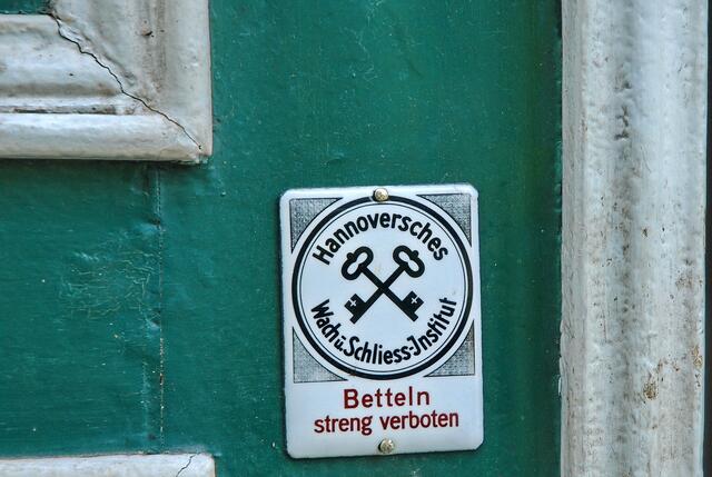 ... aber gerne dürfen Besucher in die Mühle und in das Cafe kommen ...