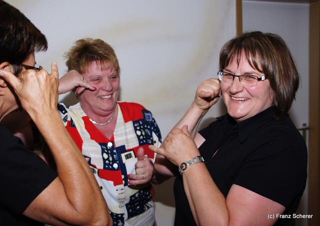 Friedberger Kneipp-Gesundheitstag am 21.05.2011 - Lach-Yoga mit Marie Brandmeir-Zettl - Lachen ohne Grund ist kerngesund!