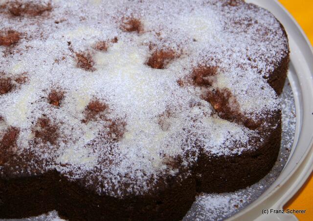 Friedberger Kneipp-Gesundheitstag am 21.05.2011 - Zum Kaffe hatten viele Vereinsmitglieder leckere Süßspeisen gebacken