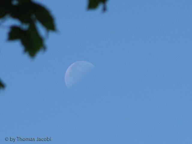 Ah ja, nochmal der Mond. :-)