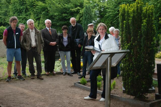 kriegsgräber u. gefangenenlager in Osterwald   10