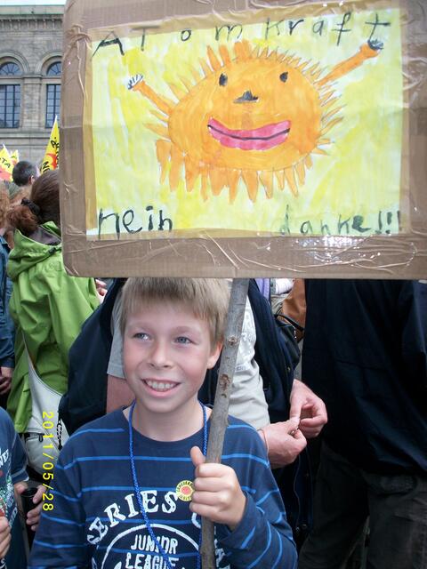 Er hat den ganzen Vormittag daran gemalt!
