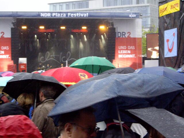 Ich+Ich im Regen