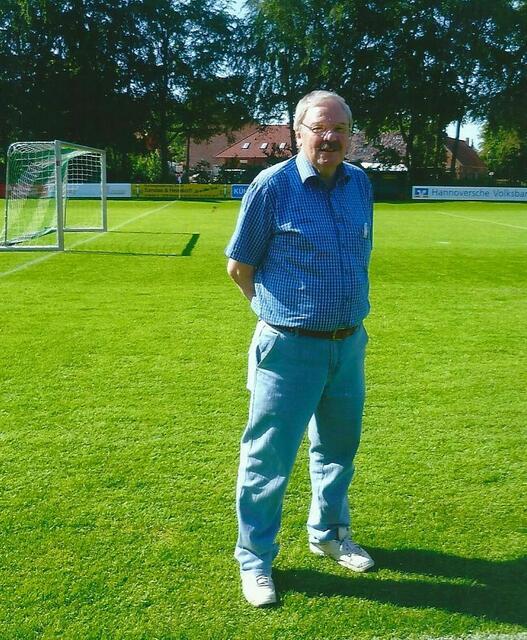 Rüdiger Solisch ist Organisator des Turniers, ist auch der Manager vom Porta-Pokal-Turnier