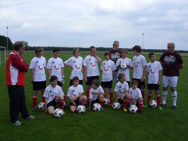 Gruppenbild mit Trainern