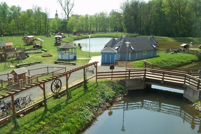 schwimmendes Hüttendorf