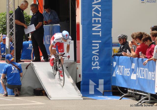 Bayern Rundfahrt 2011 - Einzelzeitfahren in Friedberg - Impressionen vom Startbereich Wiffertshauser Straße